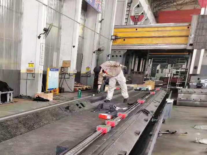 精科大恒廠家為您分析數(shù)控龍門銑床漏油都有哪些原因？