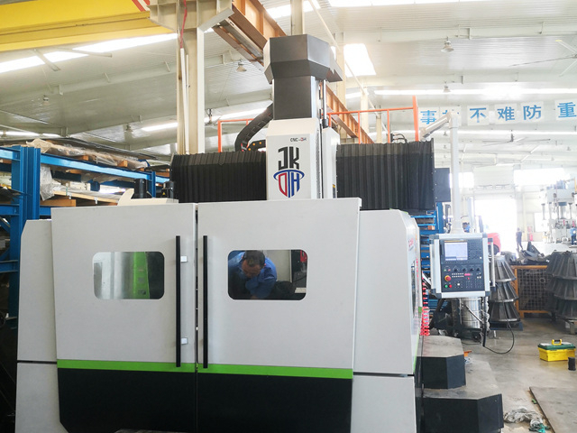 小型數(shù)控龍門銑床DHA2315具有什么優(yōu)勢？