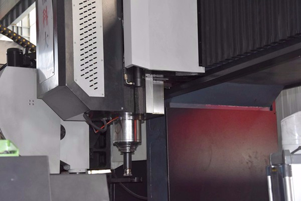 數(shù)控龍門銑床、龍門加工中心及立式加工中心刀庫卡刀故障的原因及解決辦法