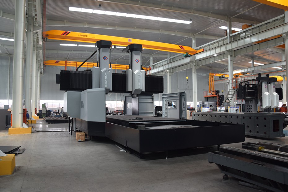 數(shù)控機床與普通機床相比有何優(yōu)點.jpg